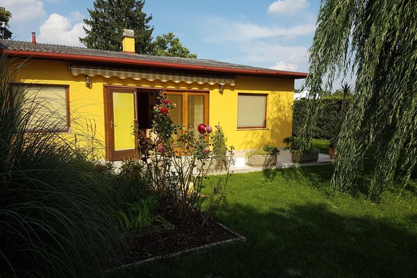 Terrasse mit Markise