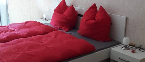 2 soverom, strykejern/-brett, wi-fi og sengetøy