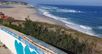 SCHÖNE WOHNUNG FÜR 6 - GERÄUMIGE UND LEUCHTENDE GEGENÜBER DER LAGUNE - NAZARE NAH
