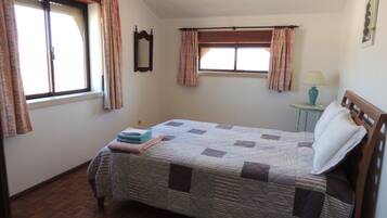 3 bedrooms, iron/ironing board, travel cot, free WiFi