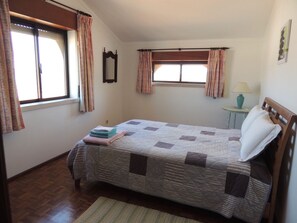 3 bedrooms, iron/ironing board, travel crib, free WiFi