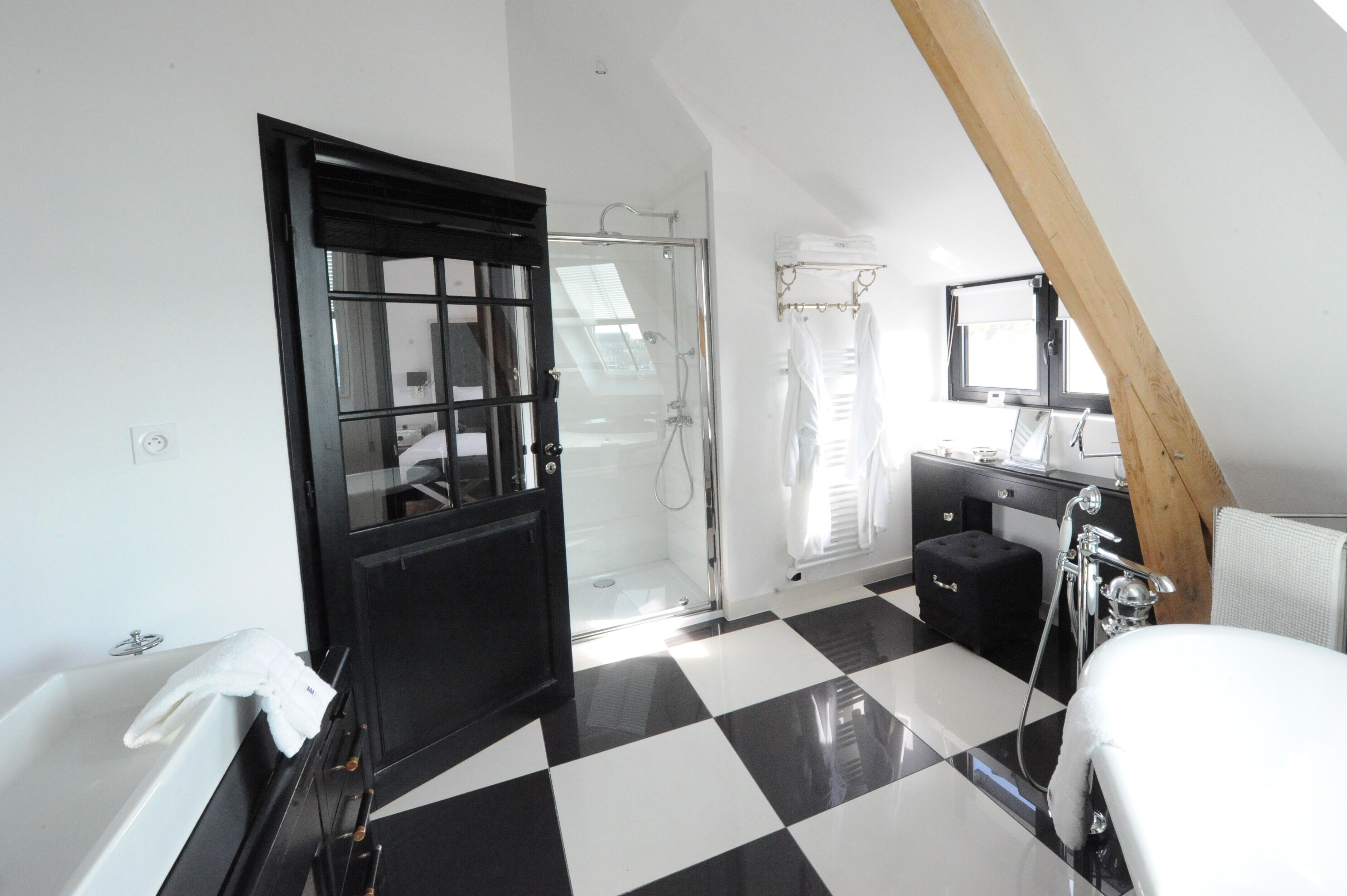 Beautiful Apartment T3 120 m2 + 80m2 terrace Jacuzzi