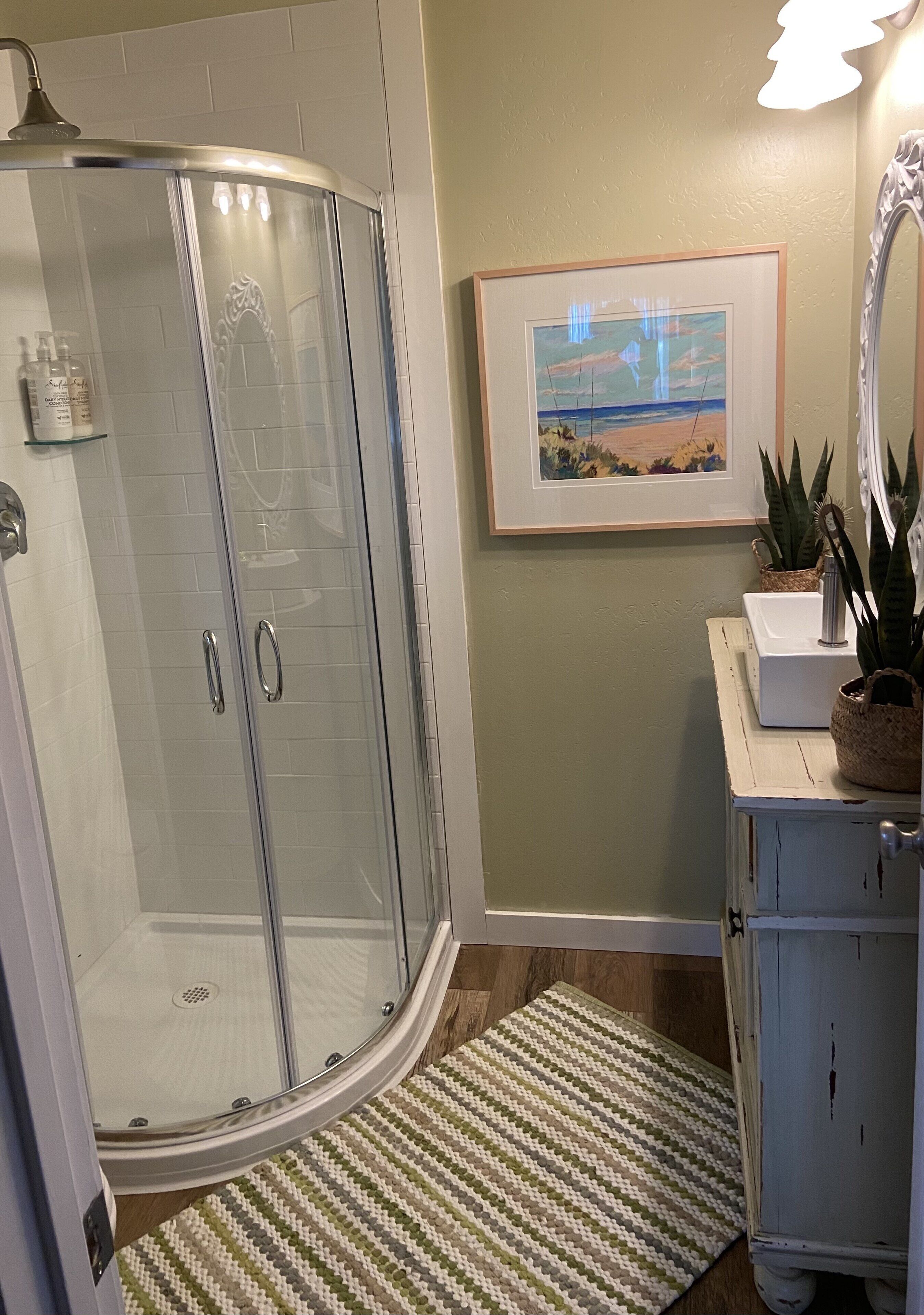 Cozy Canyon Cottage: Come relax, hike, run, or walk 2 town 4 some amazing faire