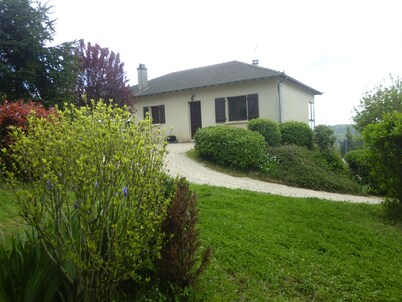 Between Conques and Figeac, dive into the heart of medieval Lot and Aveyron!