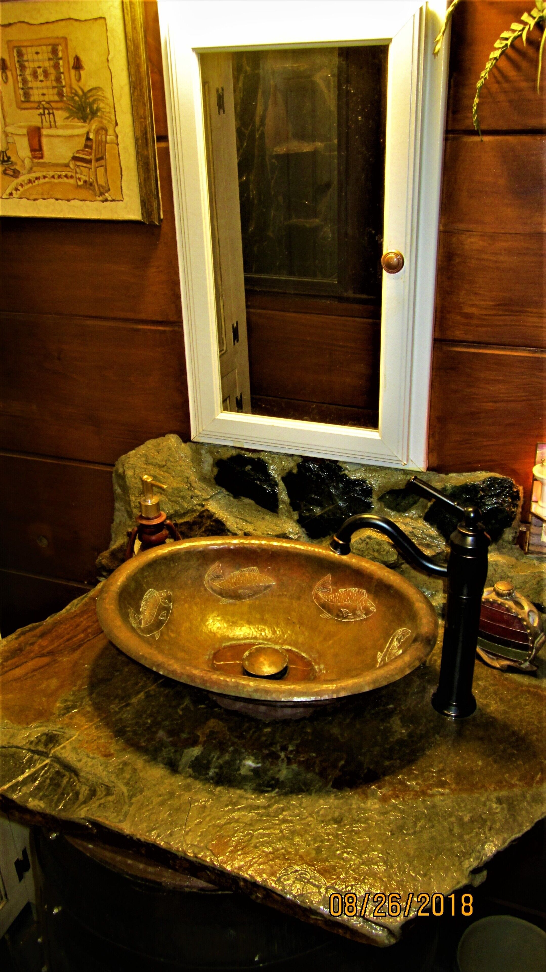 Beautiful log cabin, only minutes from the Equestrian Center