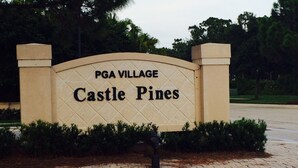 Señal para PGA Village Castle Pines.