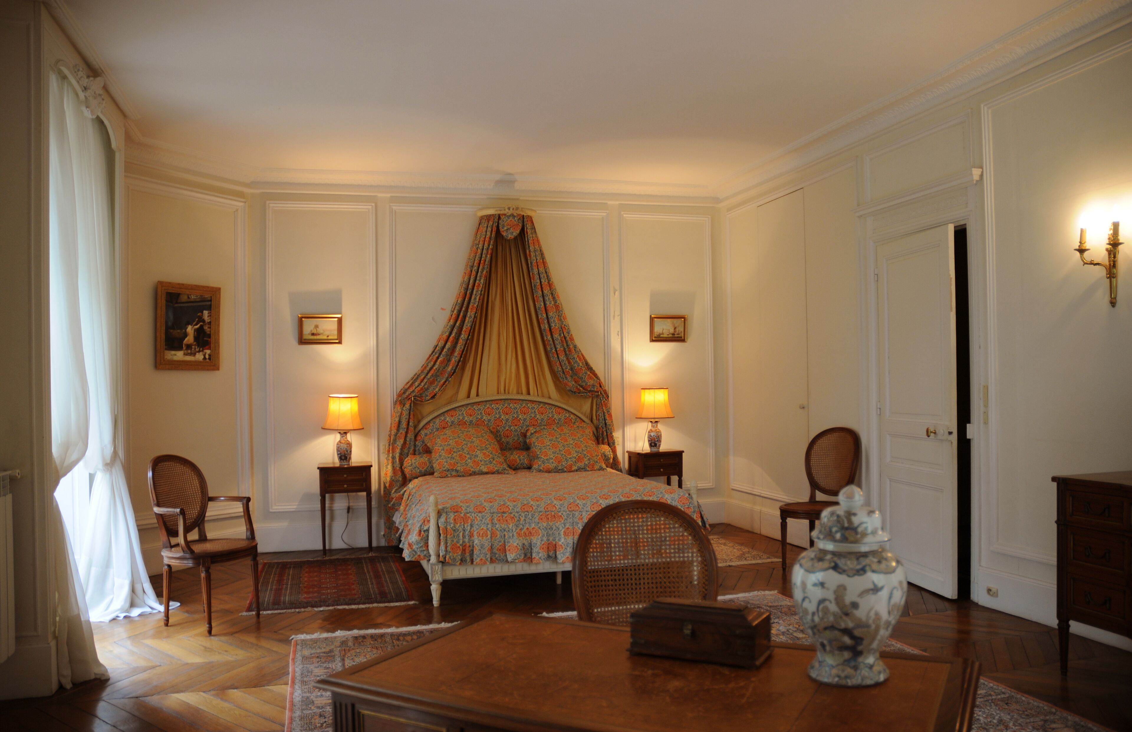 10 bedrooms, desk, iron/ironing board, free WiFi