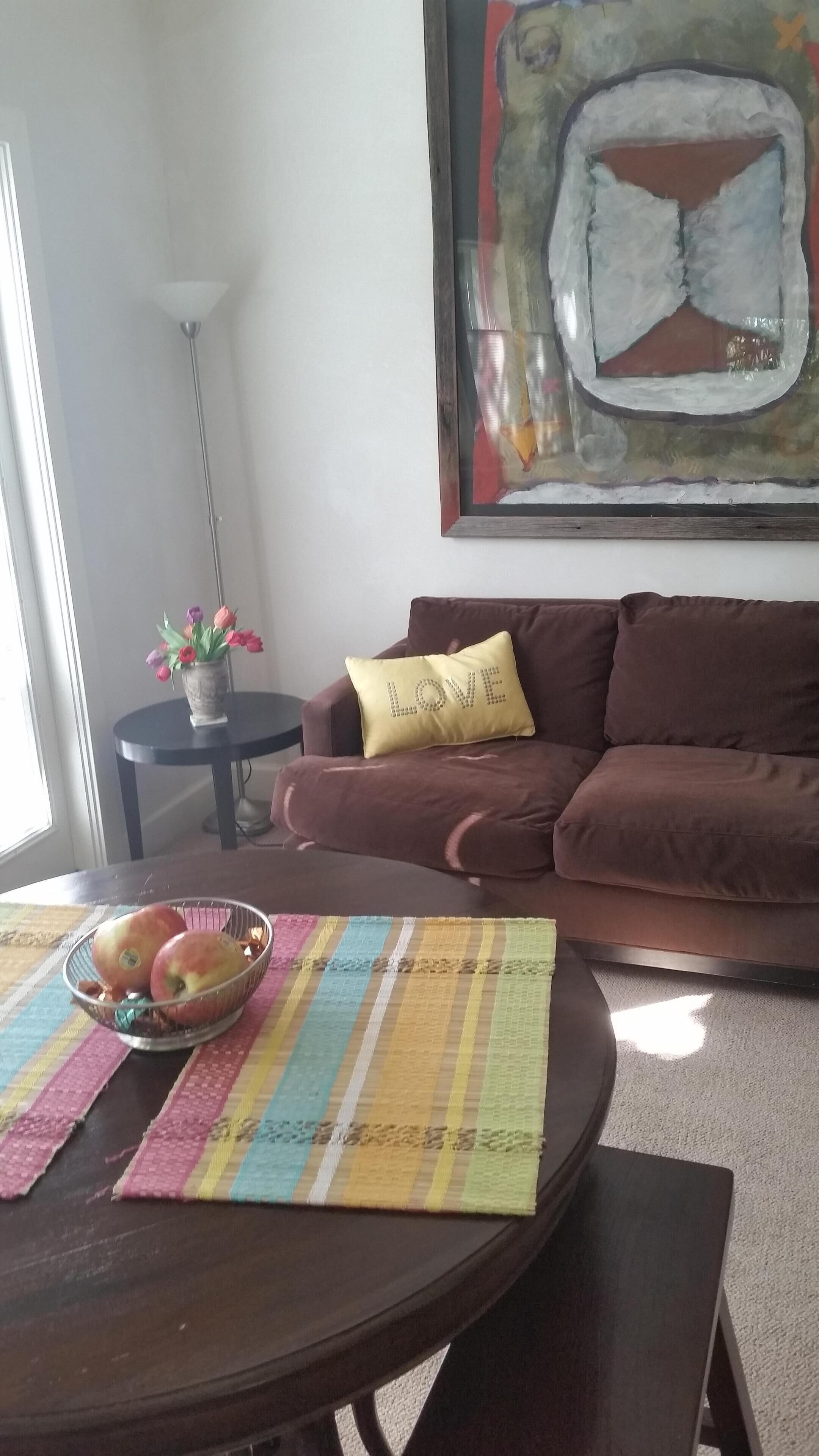 Cozy studio in San Rafael; close to everything the Bay Area has to offer!