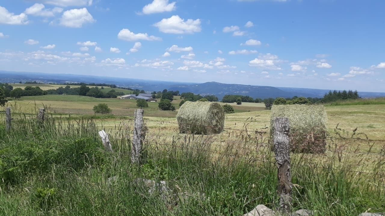 Cottage on the farm in Auvergne, between Sancy and Puy Mary