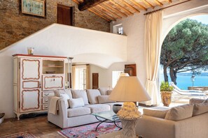 Interior - Villa panoramic sea view gulf of Saint -Tropez swimming pool 6 bedrooms 6 bathrooms 12 pers (Sainte-Maxime)