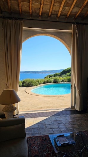 Interior - Villa panoramic sea view gulf of Saint -Tropez swimming pool 6 bedrooms 6 bathrooms 12 pers (Sainte-Maxime)