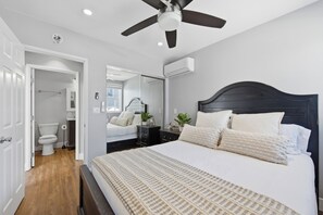 2 bedrooms, iron/ironing board, free WiFi, bed sheets - Amazing Beach House with great ocean view! (San Diego)