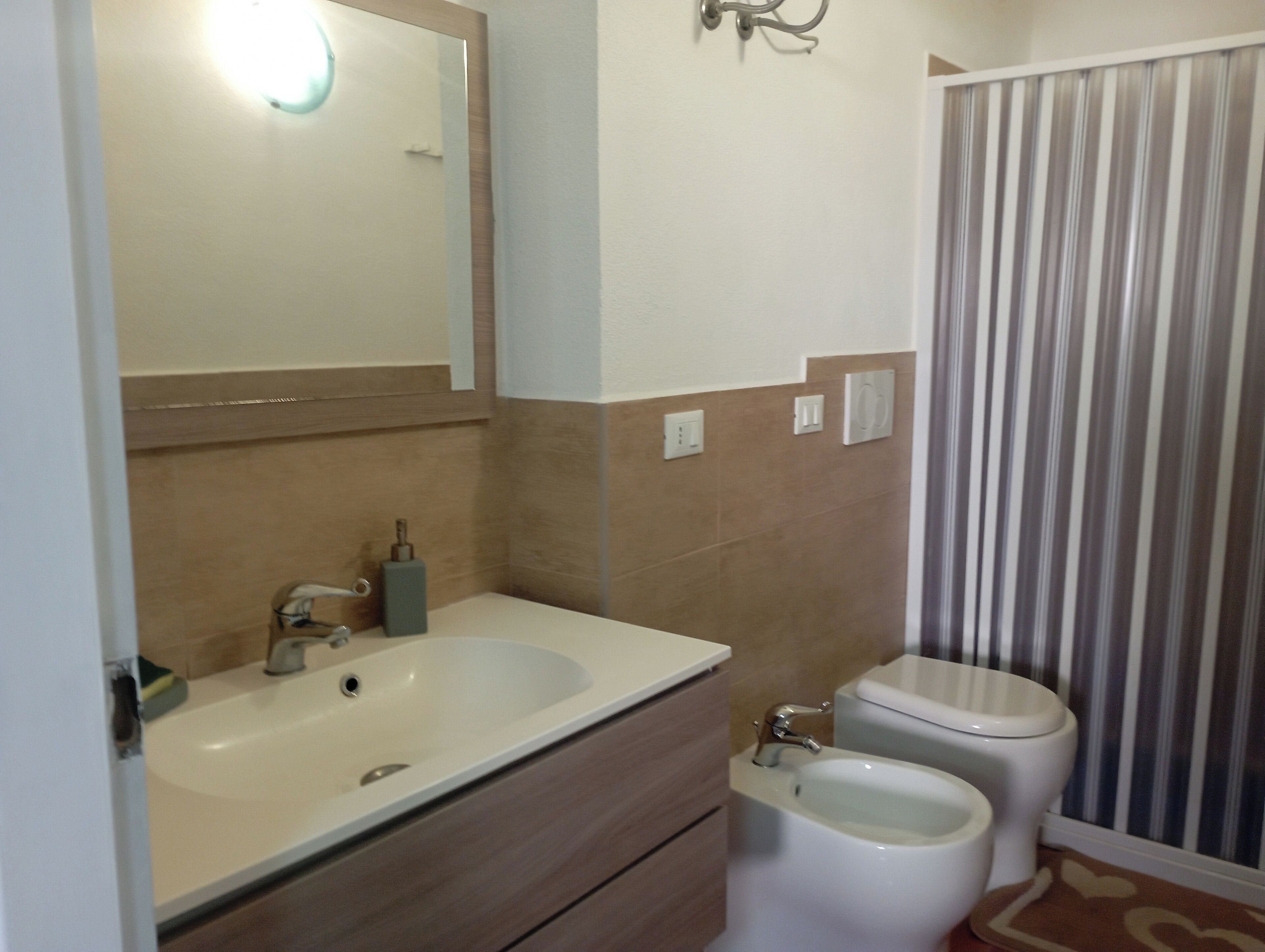 20 meters from the sea nice apartment in residence with swimming pool