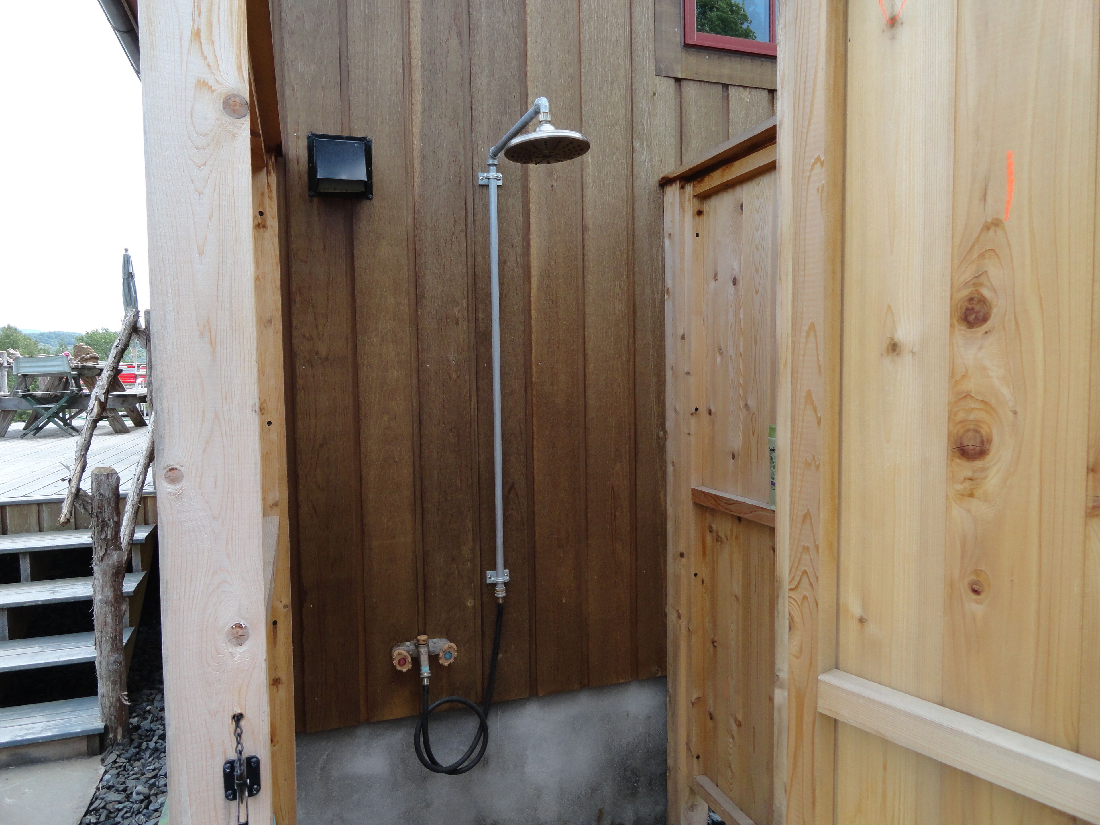 Mountain Home on 56 acres with outdoor year-round hot tub