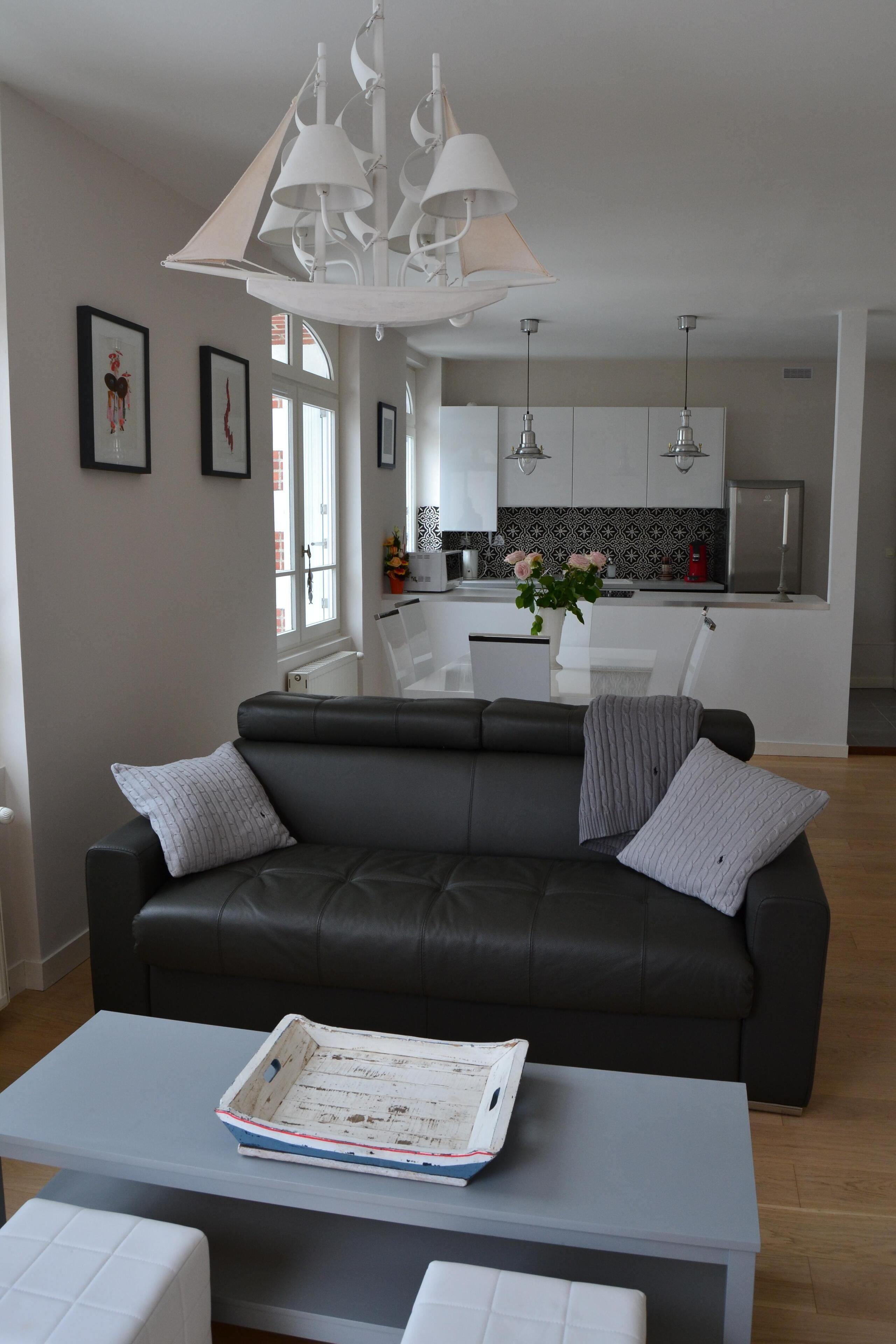 Apartment of charm and authenticity full center