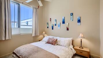 2 bedrooms, desk, iron/ironing board, free WiFi