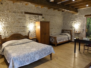 1 bedroom, free WiFi