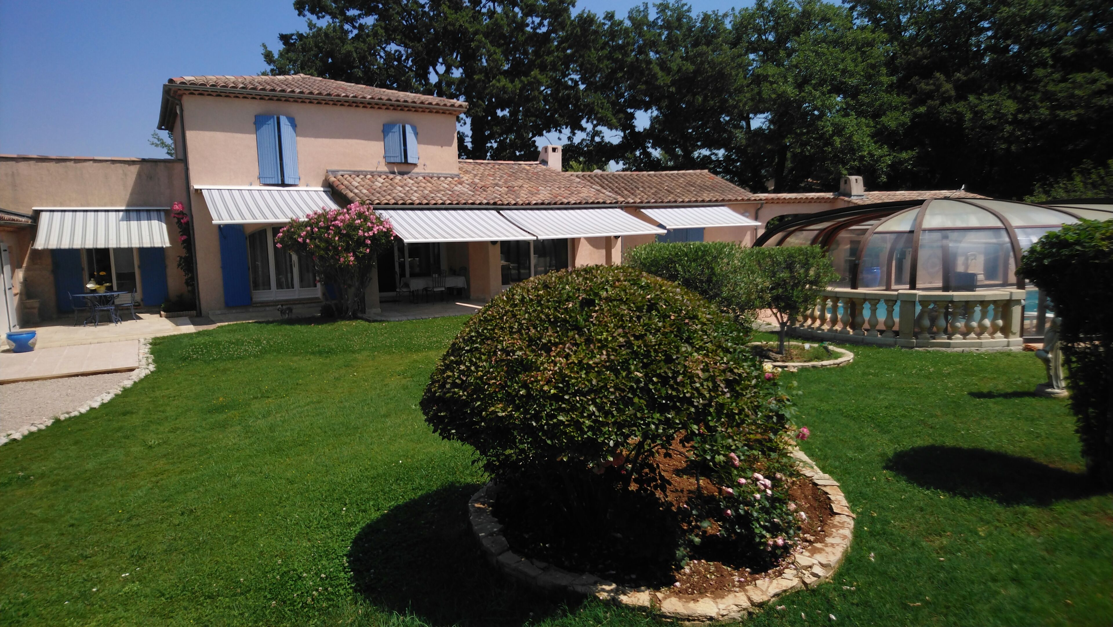 Family Suite (or friends): Quiet at the foot of the Baume