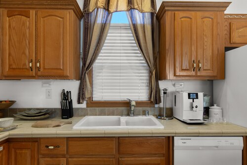 Yellowstone Mountain View 