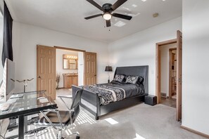 2 bedrooms, desk, iron/ironing board, free WiFi