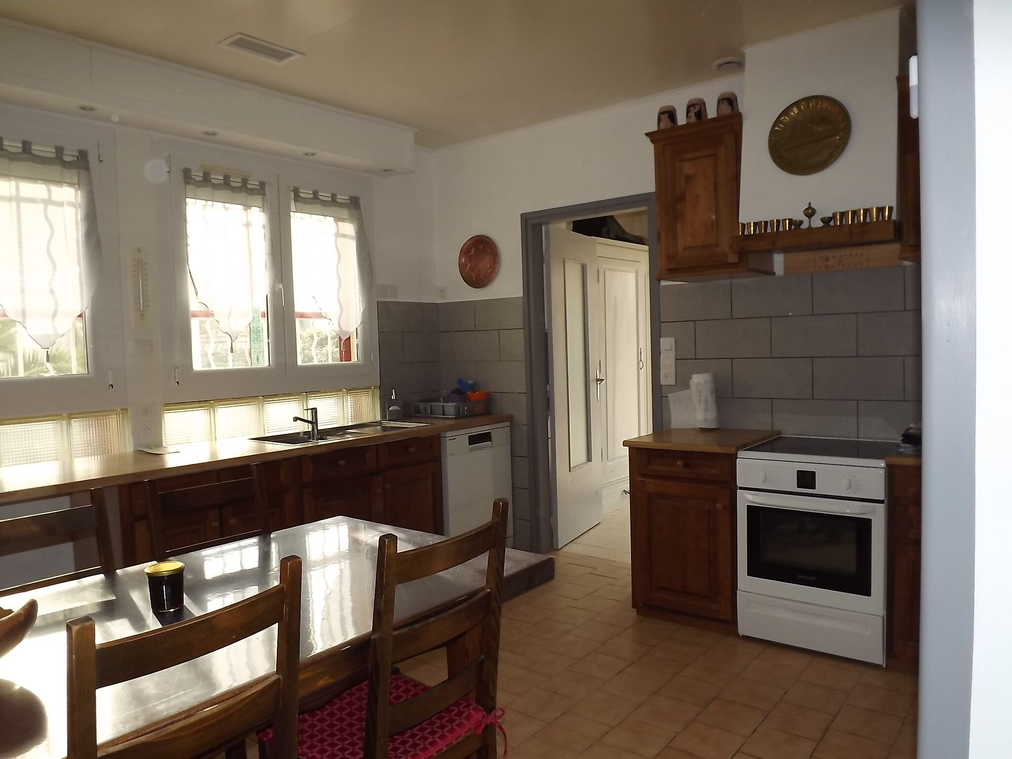 Villa LOURMEL, your stay in the shade of the eucalyptus and its trellis