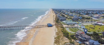 SUMMER SAVINGS-Oceanfront Dog Friendly w/ Pool, Hot Tub, Can’t Hard-A-Lee Wait!
