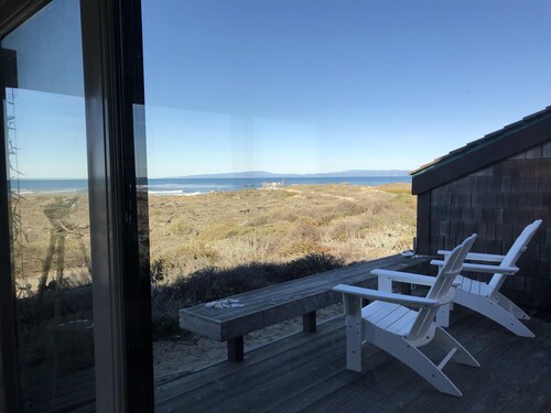 Ocean Front. Beach Front. Sandy Beach- Dream Get Away by The Ocean