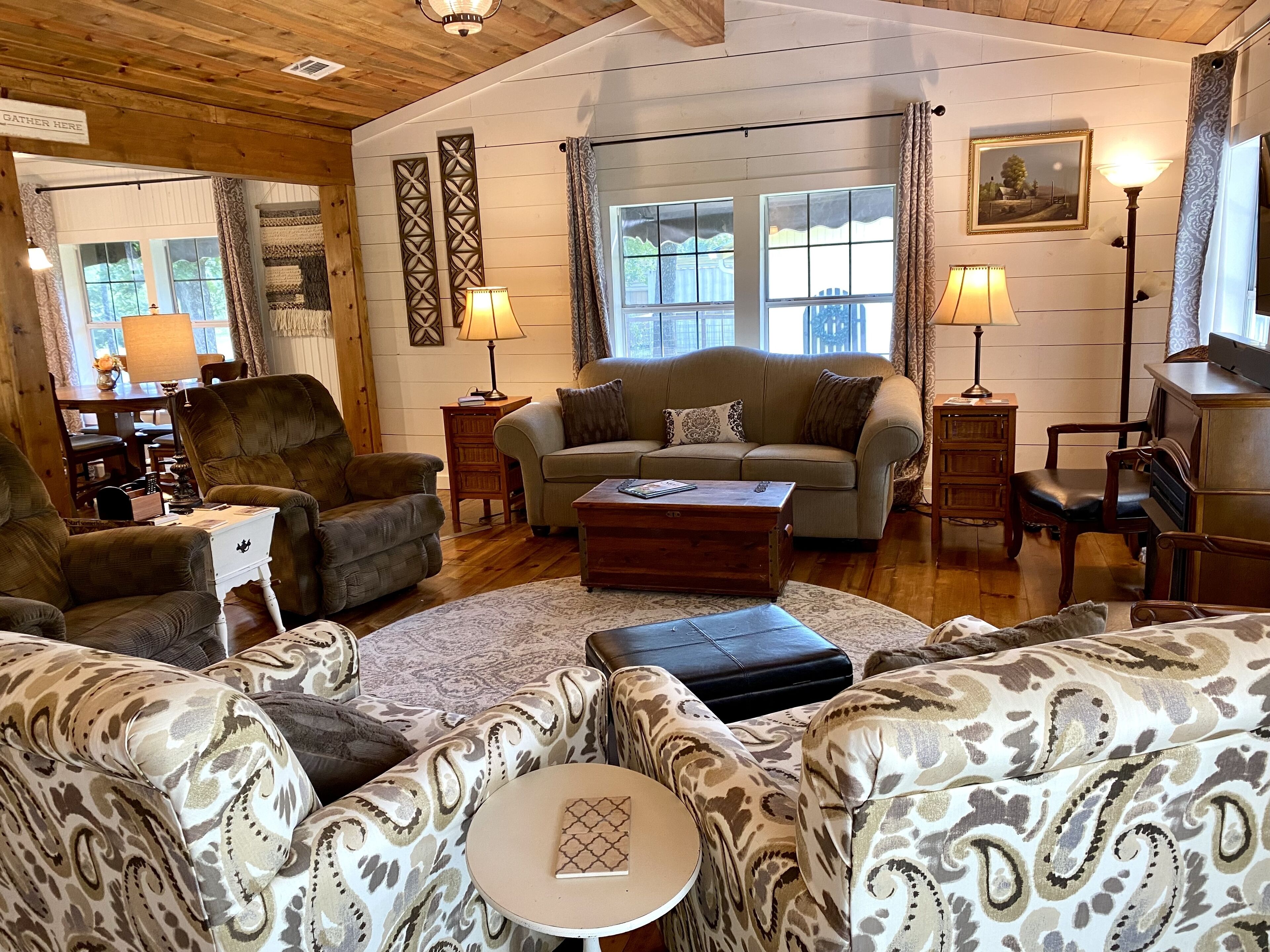 💐FIXER UPPER STYLE, Trade Days, Pets, Splash Kingdom, Yesterland🌲