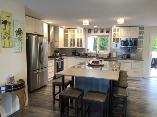 Beautiful West Kelowna Home with saltwater pool and breathtaking view