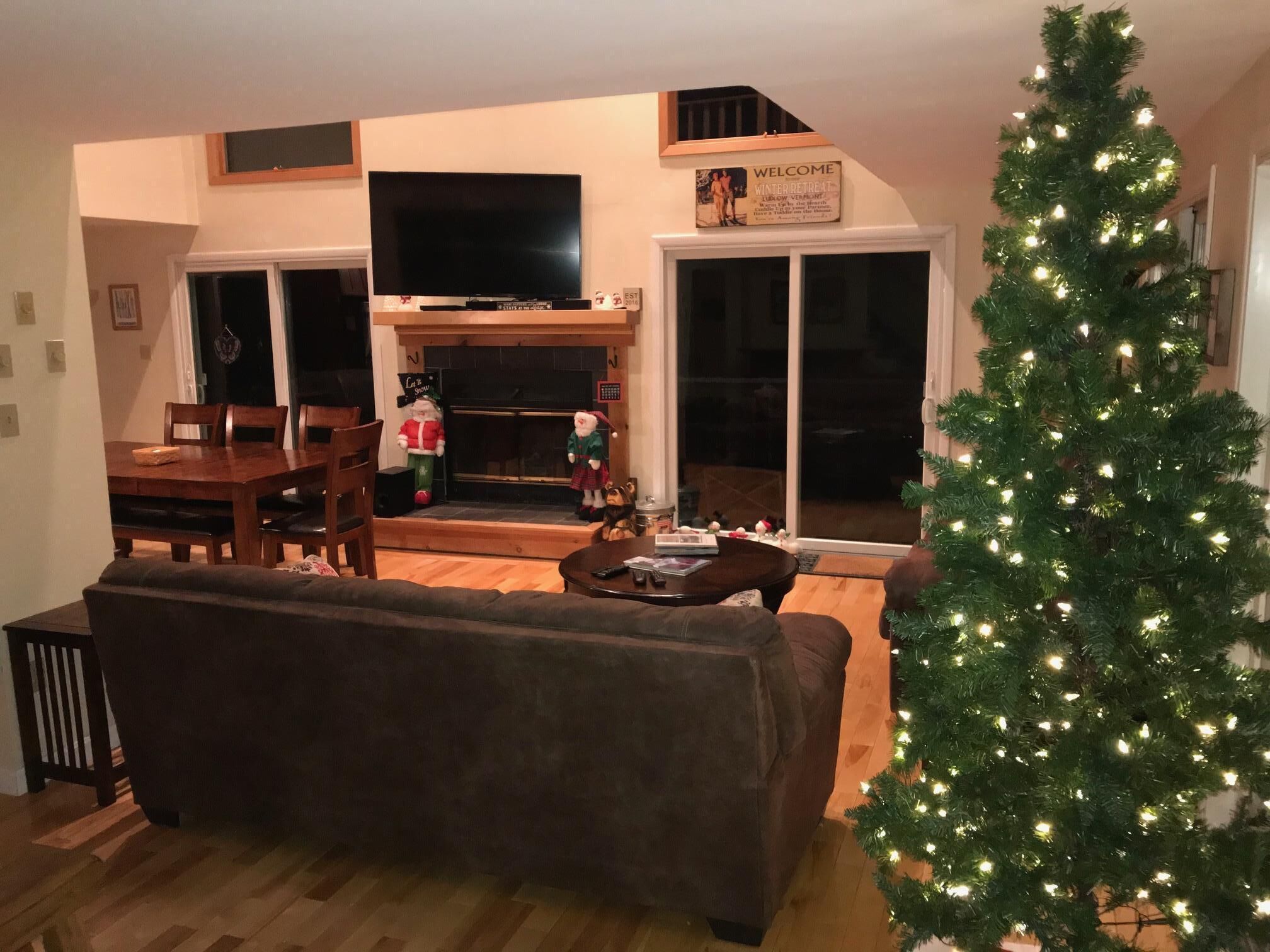 Charming Ski Chalet Minutes From Okemo Mountain!