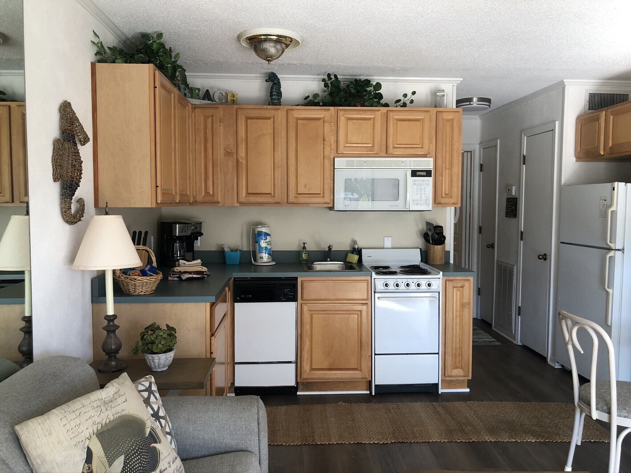 Southside 1st floor A building, Steps from beach & pool…clean & comfy