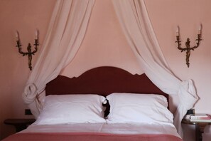 3 bedrooms, desk, iron/ironing board, free WiFi - PENTHOUSE DUPLEX BEAUTIFUL VIEWS SPECTACULAR SETTING (San Donato)