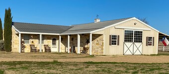 Newly remodeled, on beautiful acreage between Temple & Belton, gorgeous views