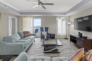 Een smart-tv, een muziekbibliotheek en een filmbibliotheek