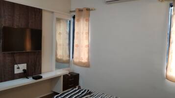 2 bedrooms