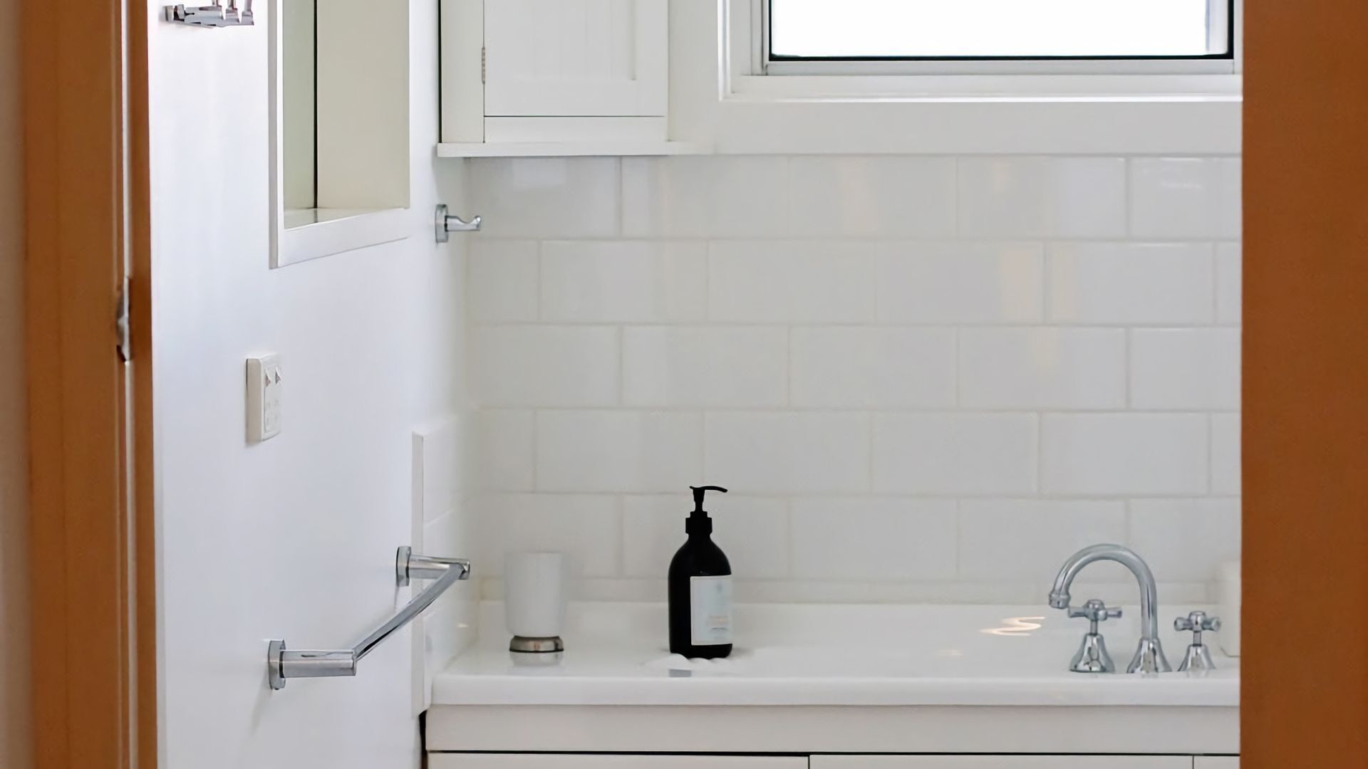 Bathtub