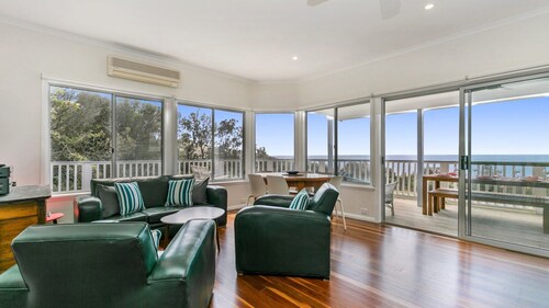 Salty Air Beachside Cottage by HolidayCo.