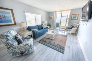 TV, DVD-spiller og bøker