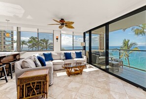 Smart TV, lettore DVD, libri, videoteca