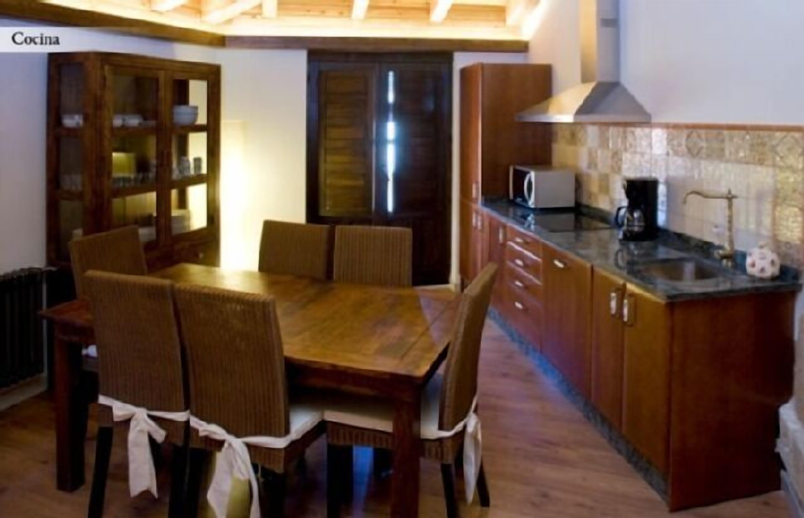 Self catering Rincón de San Cayetano for 9 people