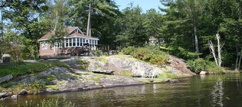 The Loon Muskoka Cabin - TeaLakeCottages