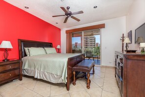1 dormitorio, tabla de planchar con plancha, wifi y ropa de cama