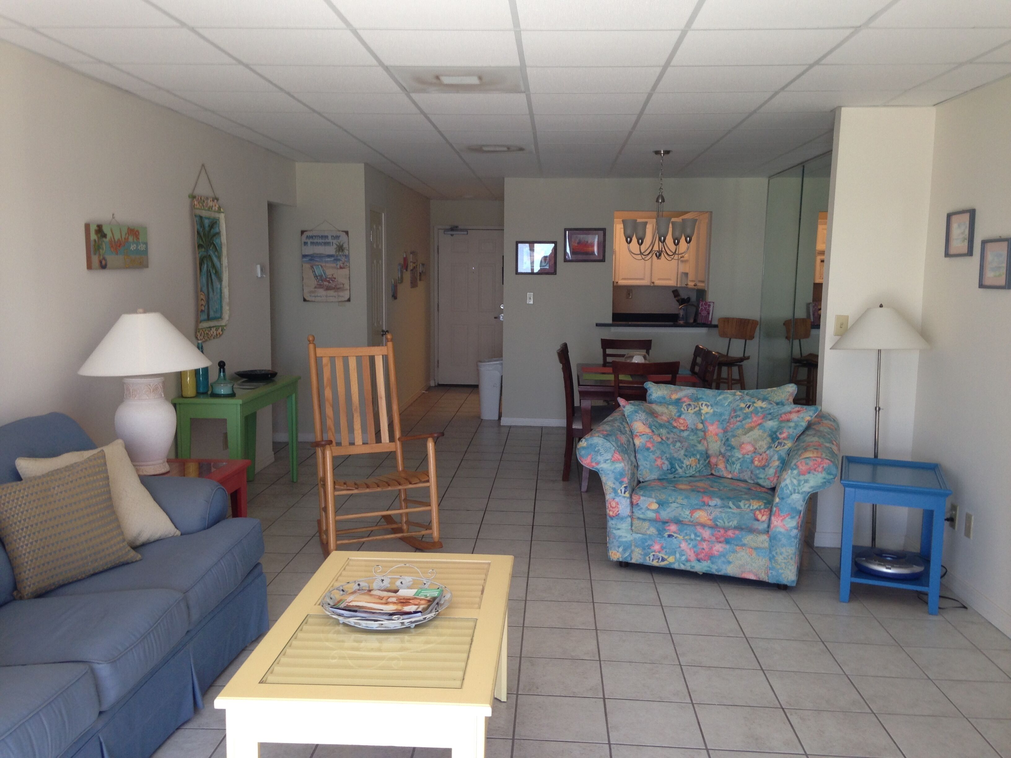 GULF FRONT Condo with stunning views!!!   ... Clean and Well Kept, Sleeps 4  