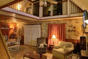 Interior - Heaven On Earth near The Shenandoah River (Luray)