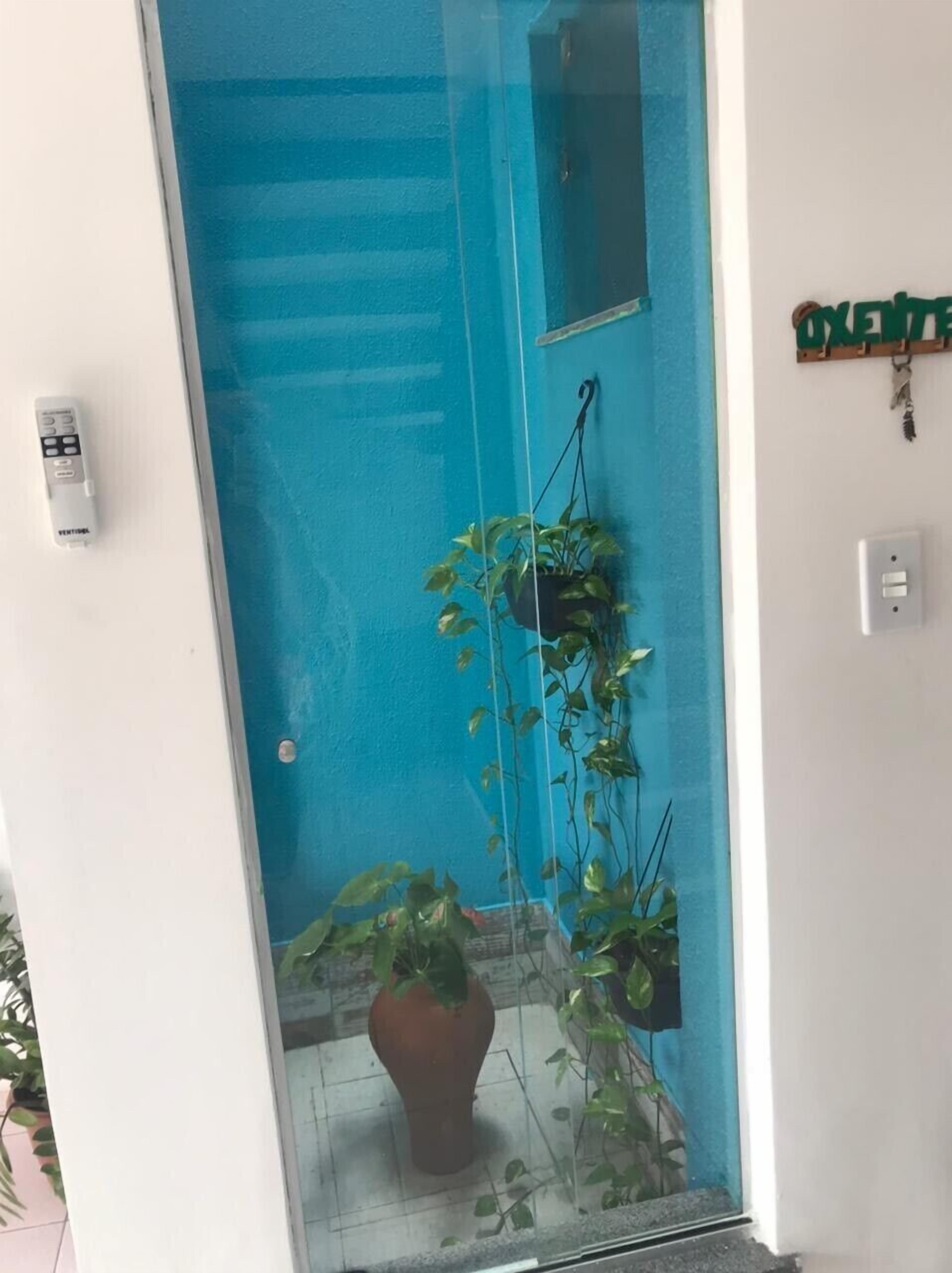 Comfortable Duplex, 3qts (1Suite), Wifi, Air Cond. 2 min from the waterfront. Cozy. 