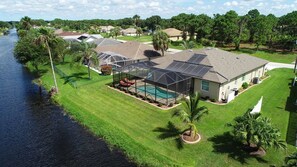Exterior - Suntan | Canal view | Pool | Bikes (Rotonda West)