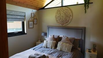 3 Schlafzimmer, Schreibtisch, BĂŒgeleisen/BĂŒgelbrett, Reisekinderbett