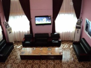 Coin salon dans le hall