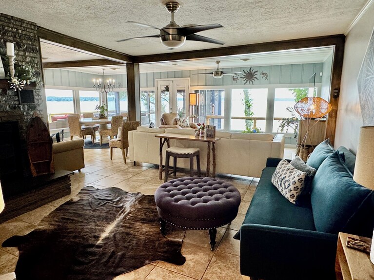 "Sunrise Cottage" Beautiful Lakefront Panoramic View W/ Hot Tub And Boat Dock - Lake Hudson, OK