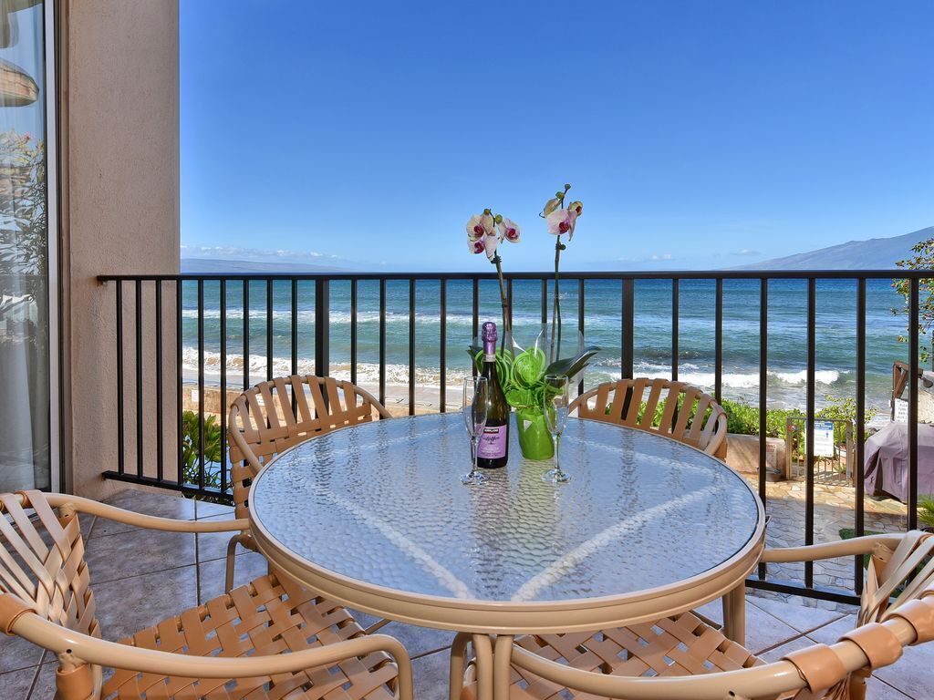 Magnificent Oceanfront 2-Bedroom Unit